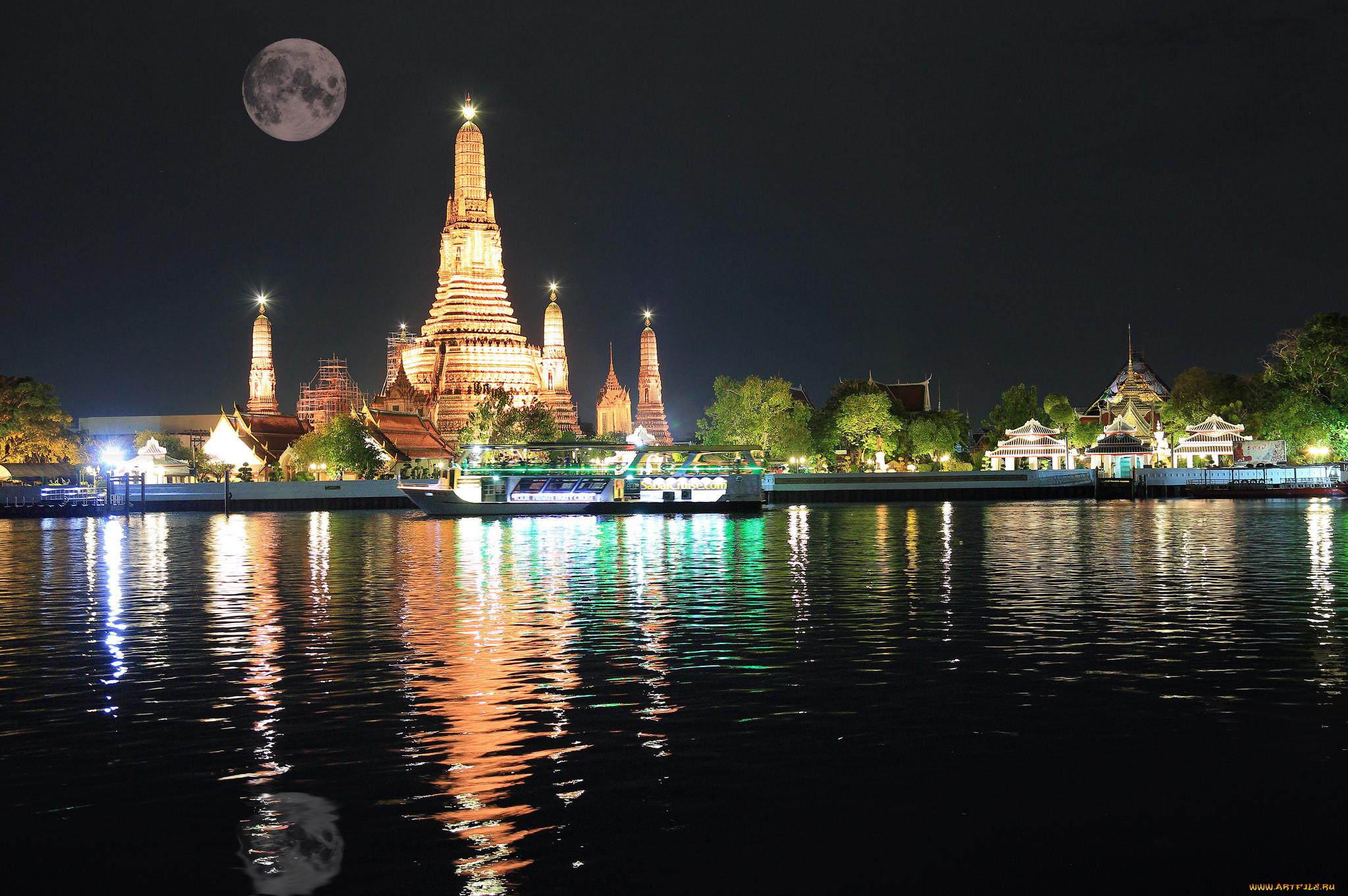 Красивый бангкок. Бангкок столица Таиланда. Город Бангкок Таиланд ночной. Столица Тайланда - город Бангкок. Тайланд Бангкок обои.